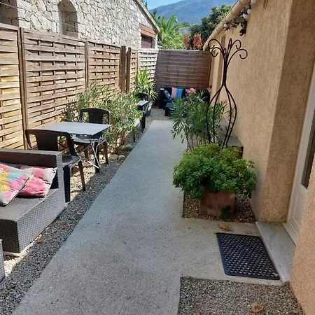 Casa Petra 3*
