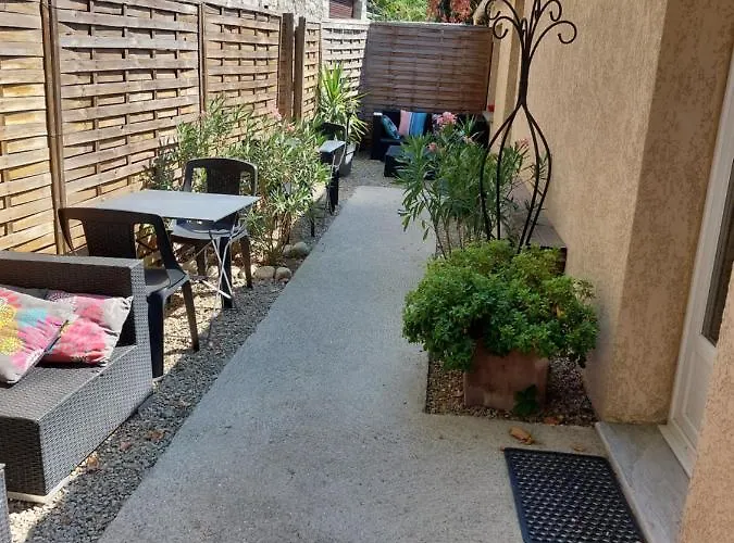 Casa Petra 3*